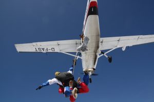 Fallschirmsprung mit Video – Bild 2